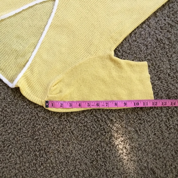 NWT! ModCloth Yellow Stretchy V-Neck Cardigan Sweater with White Trim-FAB! 🌼 - Picture 6 of 7